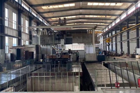 大型數(shù)控設(shè)備加工